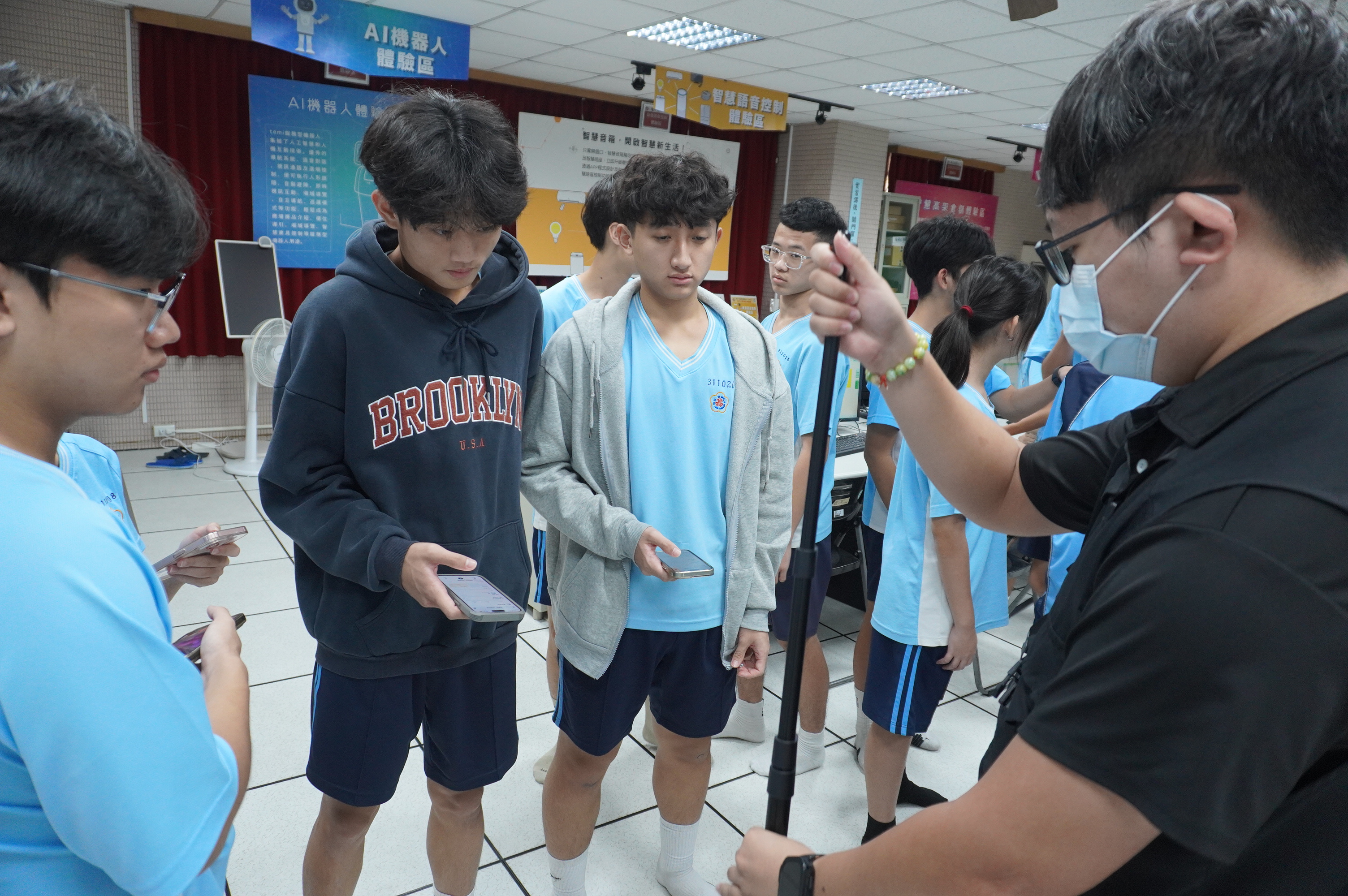 元宇宙入門與虛擬互動設計 元宇宙入門與虛擬互動設計