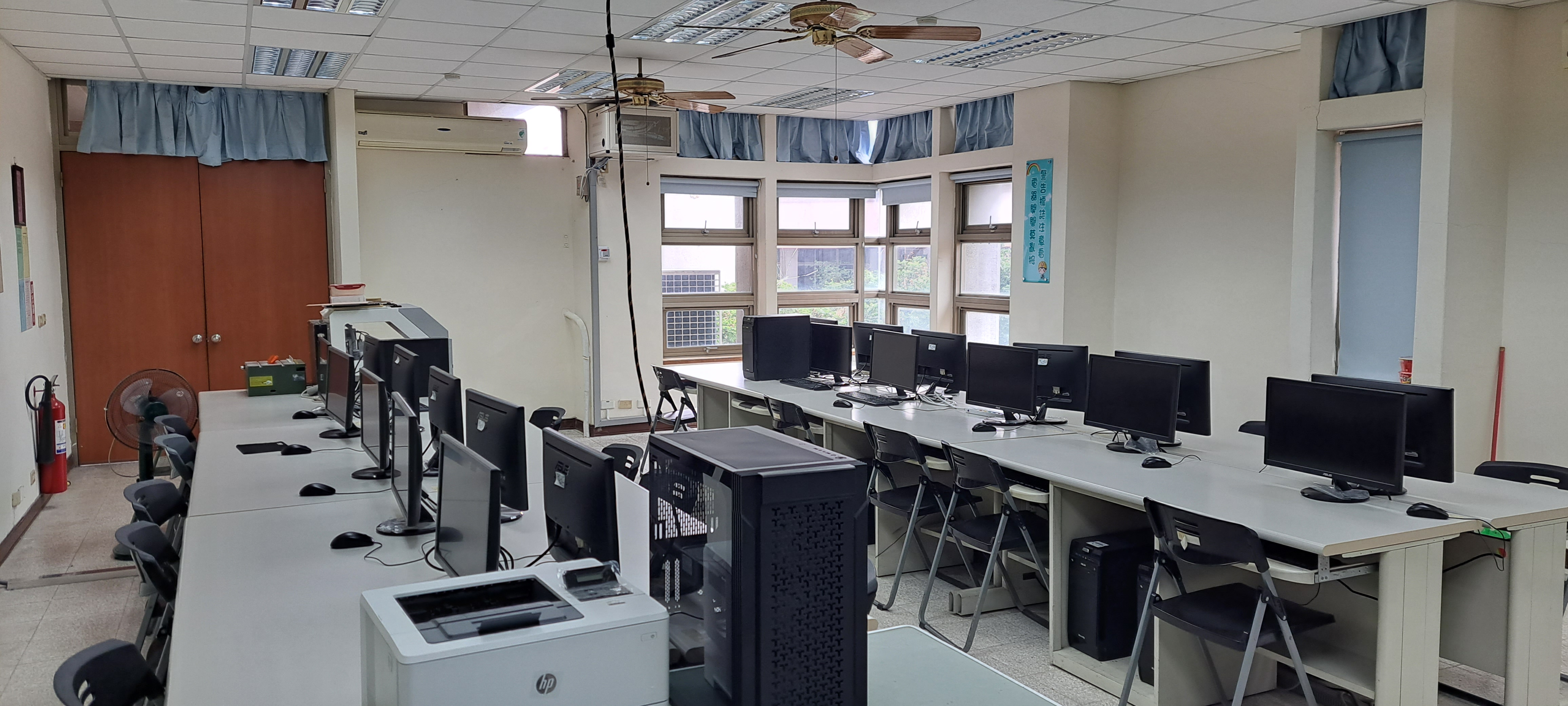 ...CPLD實習工場_整齊乾淨1