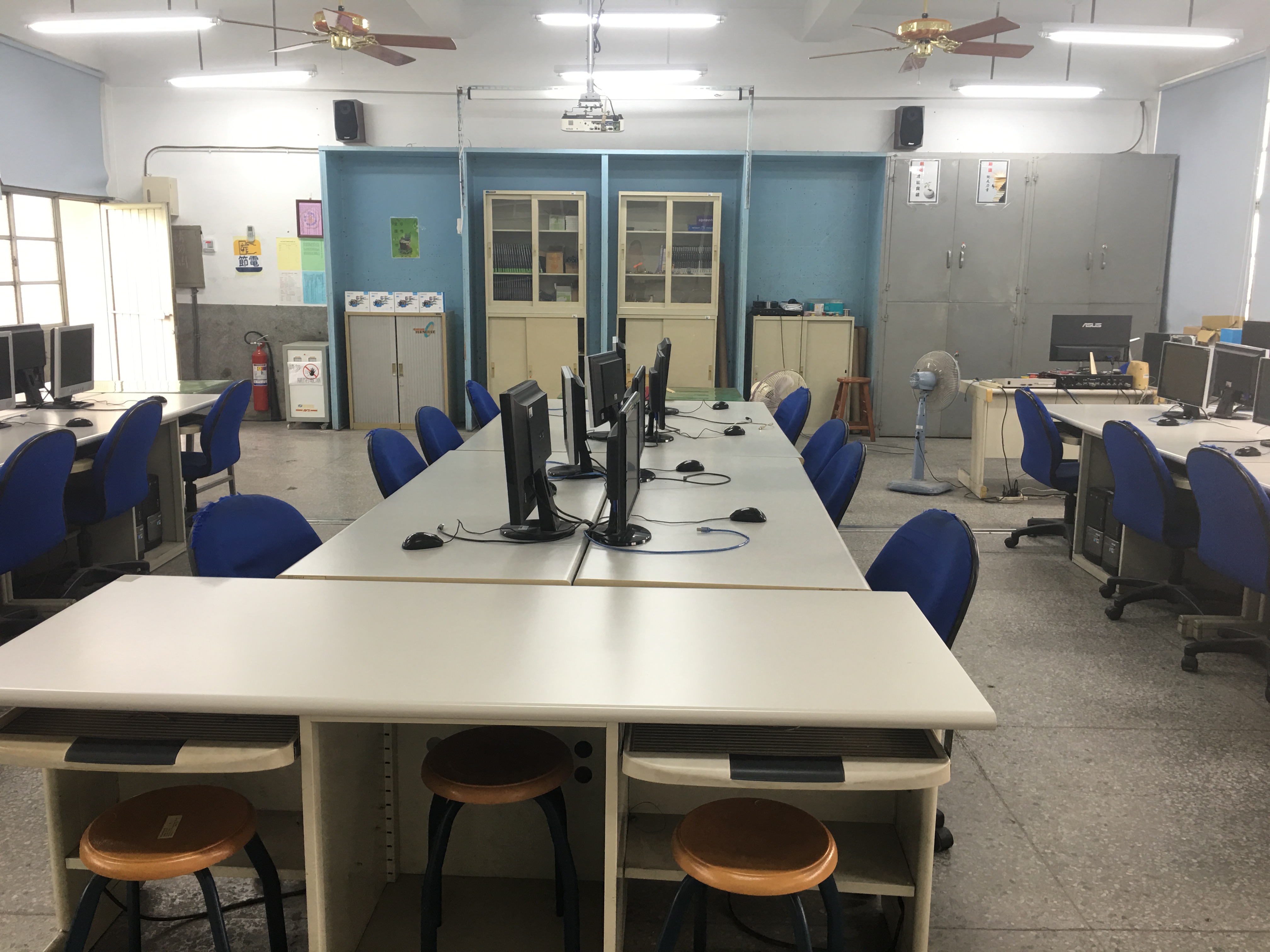 微電腦實習教室(1)相片2